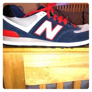 New Balance tennis shoe